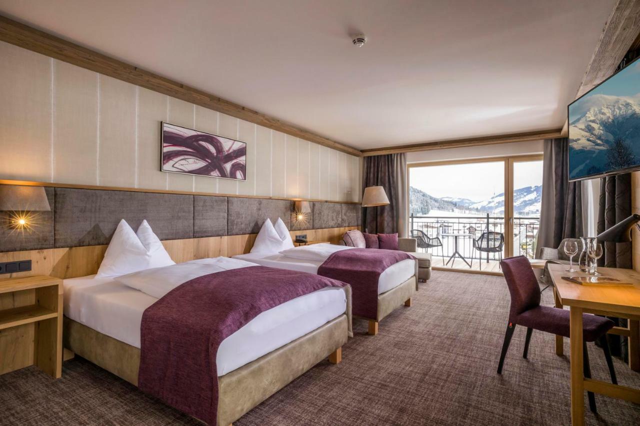 Hotel Zentral ****Superior Kirchberg in Tirol Exterior photo